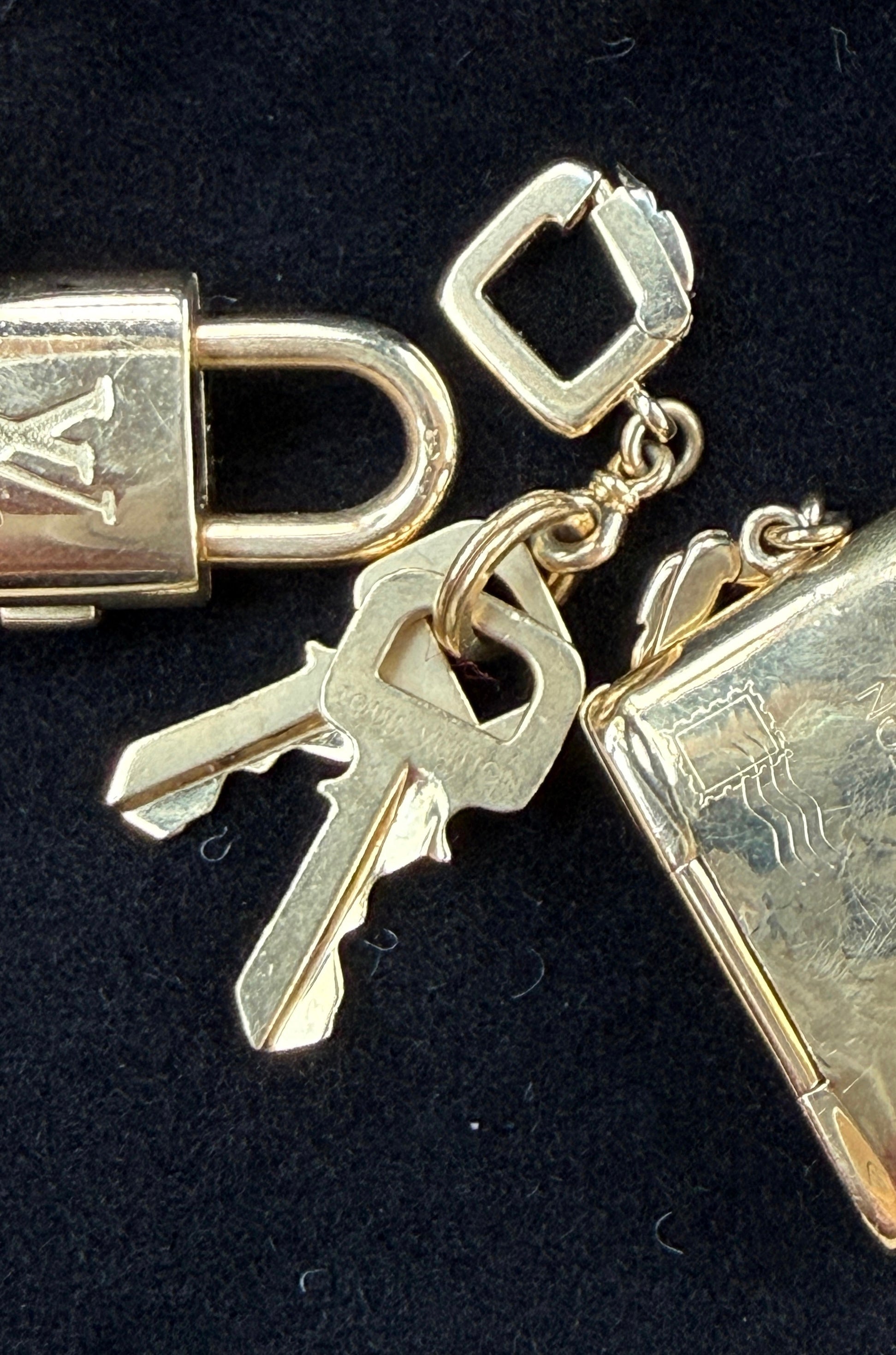 Louis Vuitton 18k Gold Set of Keys Charm