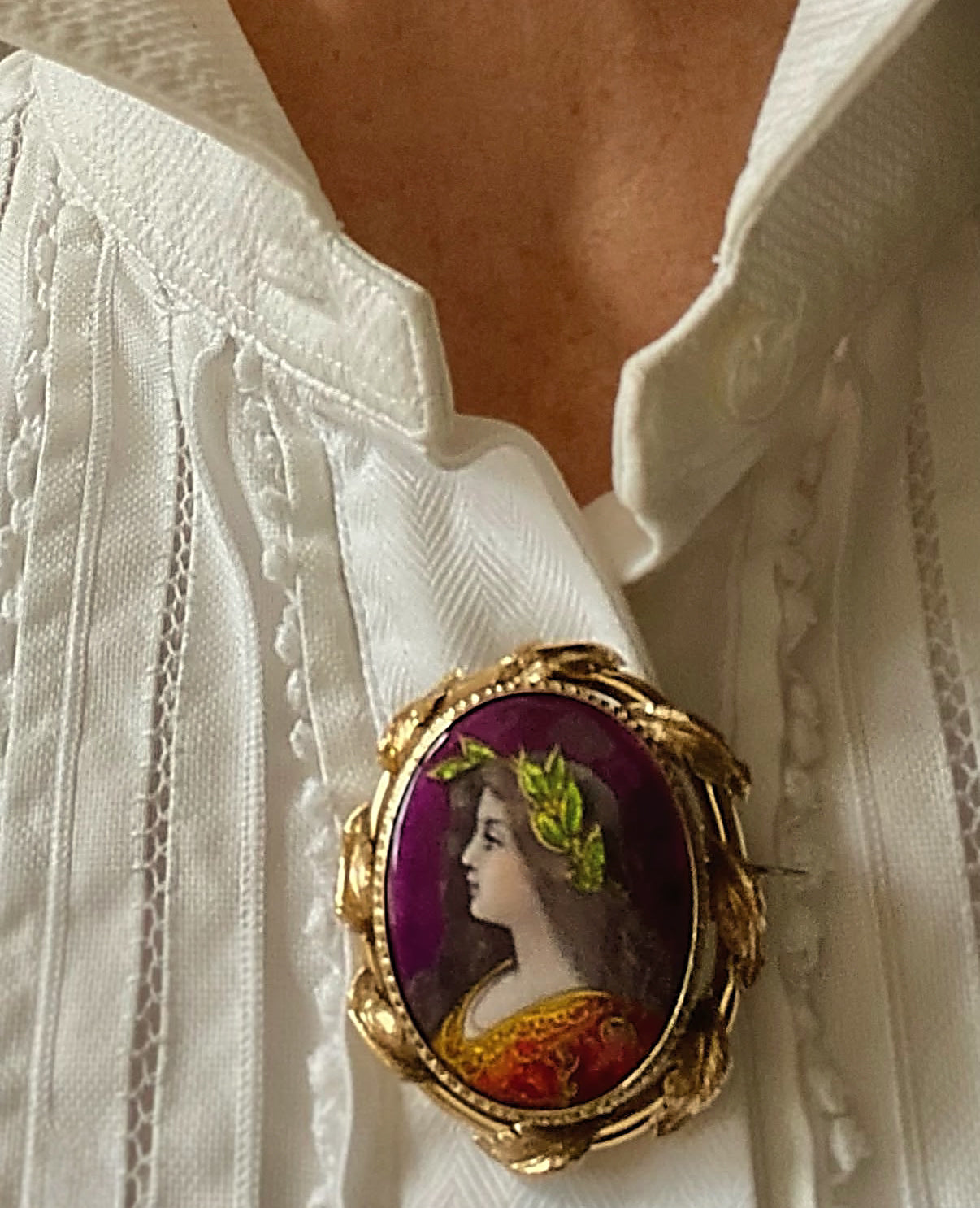 Antique Limoges 18k Gold Enamel Portrait Brooch – Signed Jules Sarlandie