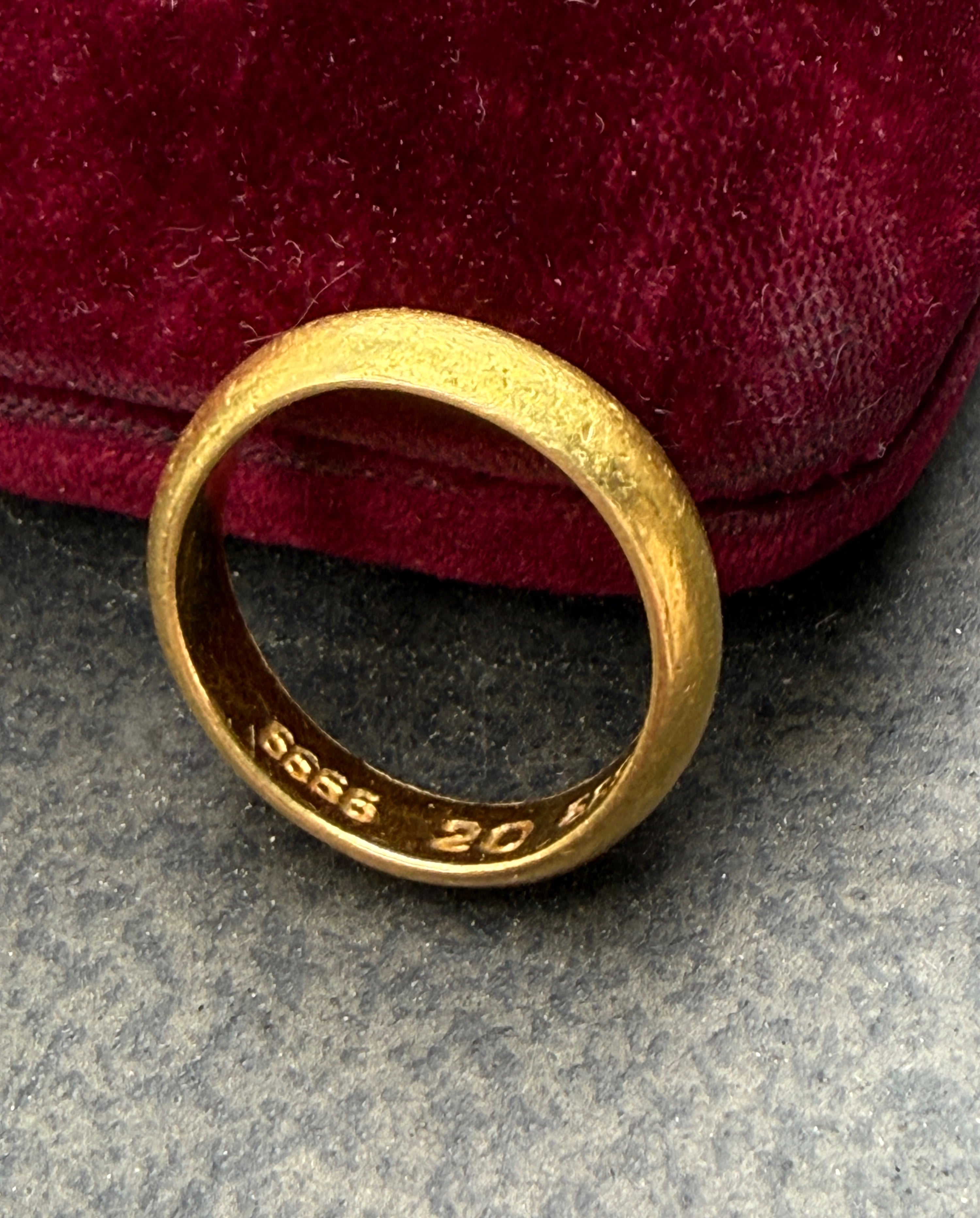 Vintage Chinese High -Carat Band