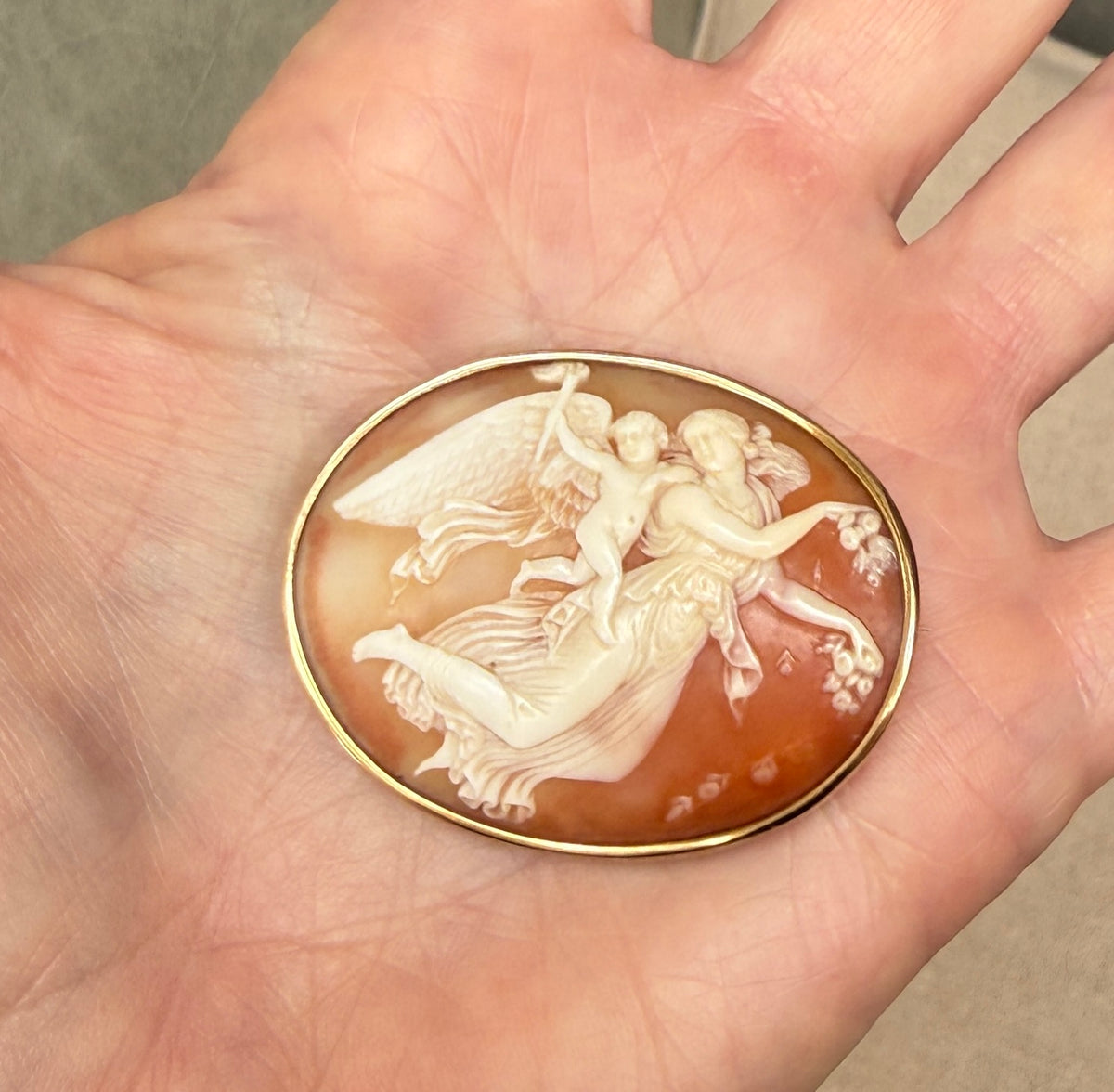 Shell Cameo Brooch — Aurora and Cupid