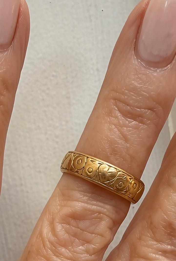 Antique 22k Floral Band