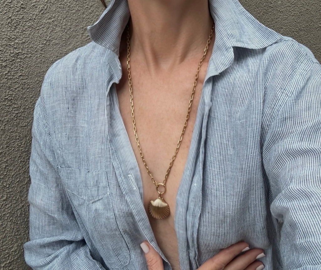 Antique Scallop Shell Pendant / Locket