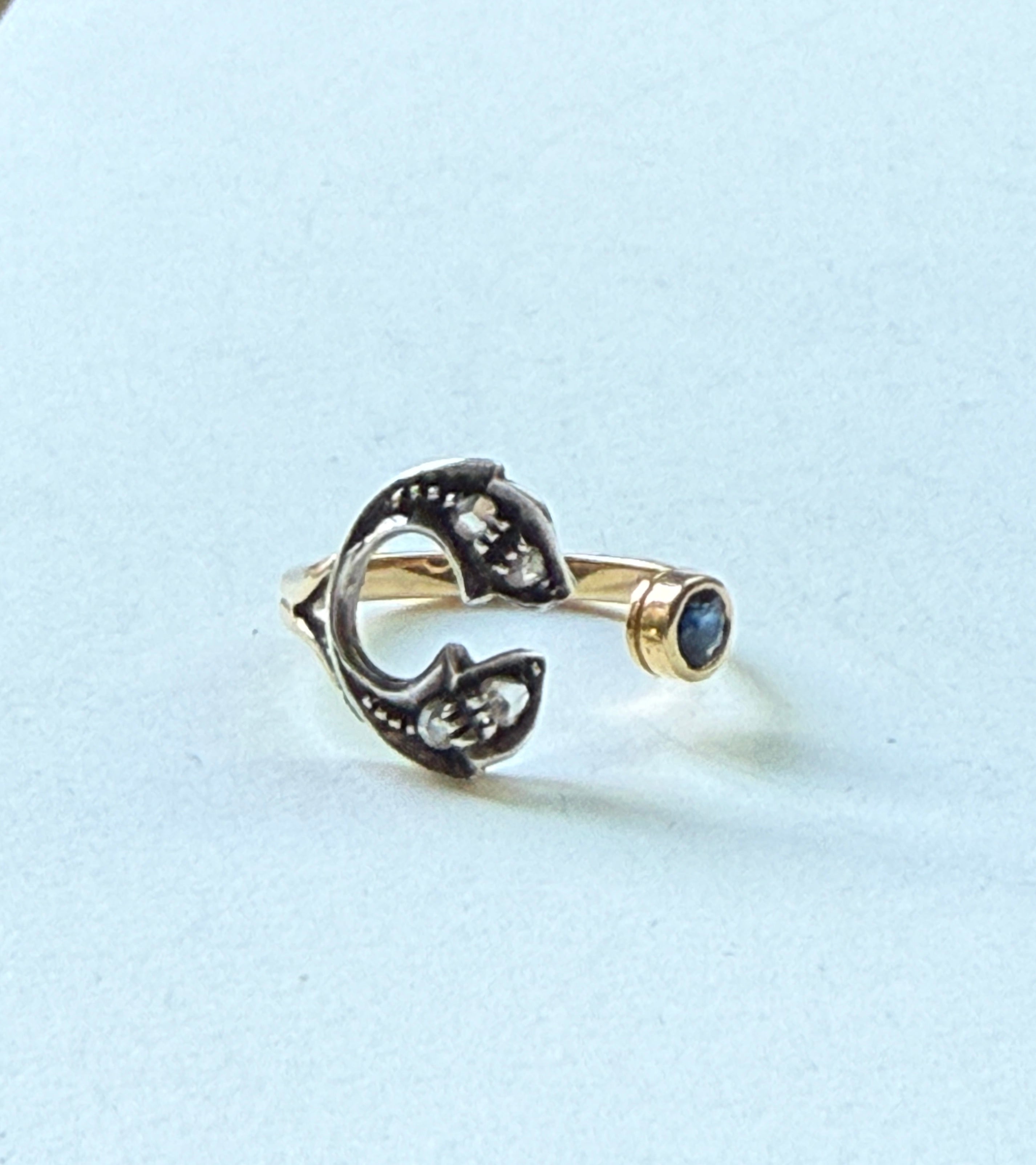 Acanthus Leaf "C" Ring