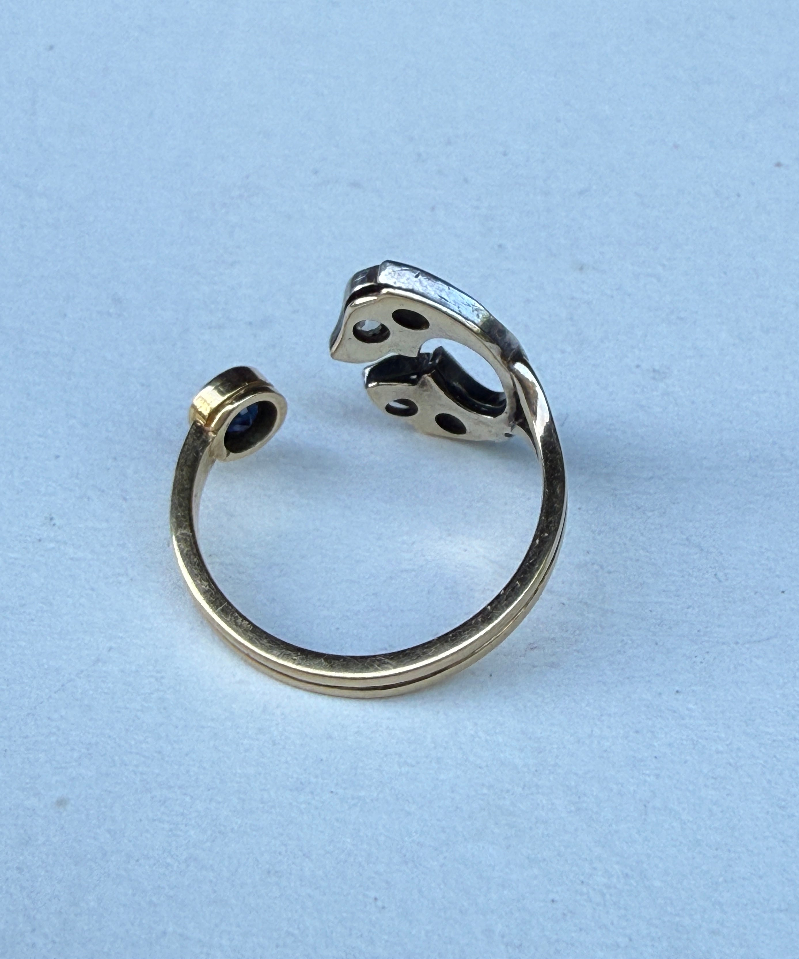 Acanthus Leaf "C" Ring