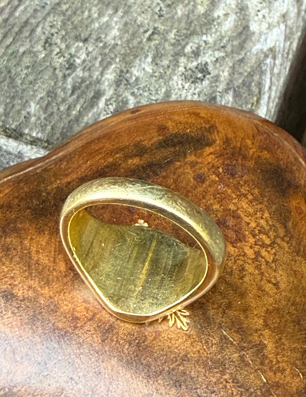 Vintage English 18k Lion Signet Ring