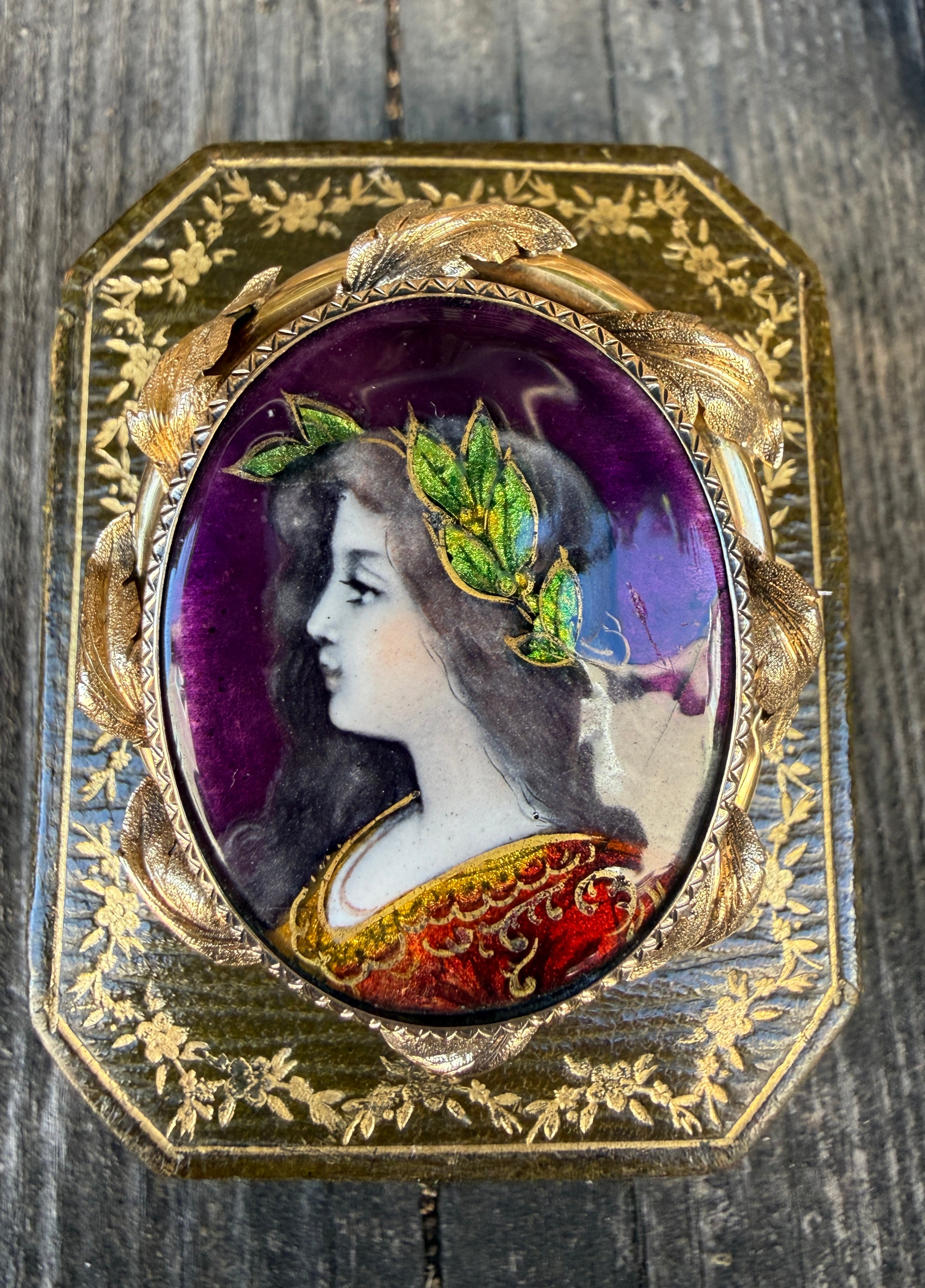 Antique Limoges 18k Gold Enamel Portrait Brooch – Signed Jules Sarlandie